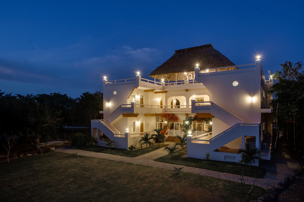 The Crimson Orchid Inn At Orchid Bay San Fernando Ngoại thất bức ảnh