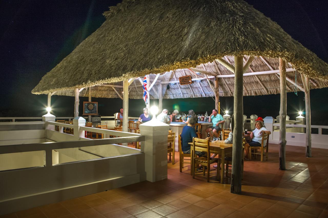 The Crimson Orchid Inn At Orchid Bay San Fernando Ngoại thất bức ảnh
